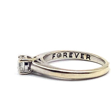 Load image into Gallery viewer, Secondhand Diamond Solitaire Ring

