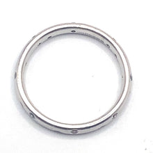 Load image into Gallery viewer, Secondhand White Gold Diamond Ring
