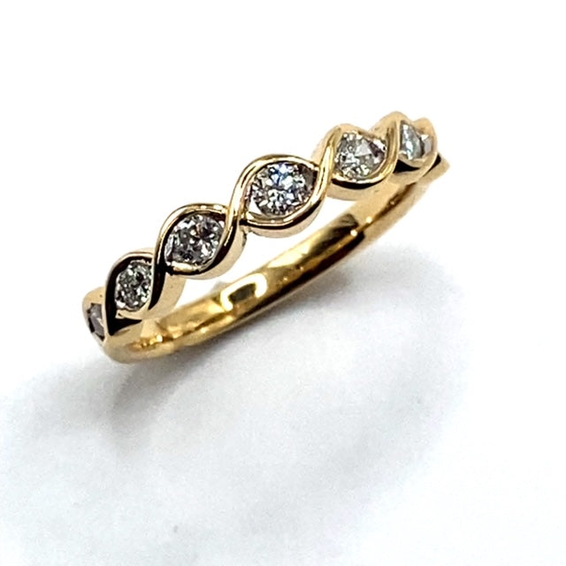 18ct Gold and Diamond Wave Ring
