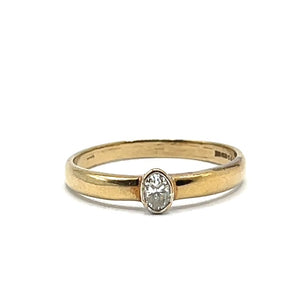 Secondhand 9ct Gold Oval Diamond Ring