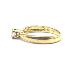 Load image into Gallery viewer, Secondhand 18ct Gold Diamond Ring 0.25ct
