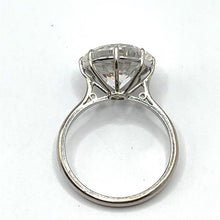 Load image into Gallery viewer, Secondhand 18ct White Gold Cubic Zirconia Ring
