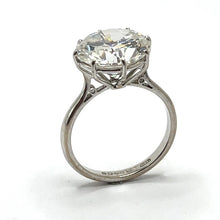 Load image into Gallery viewer, Secondhand 18ct White Gold Cubic Zirconia Ring
