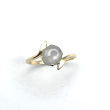Load image into Gallery viewer, Secondhand Grey Star Sapphire Ring
