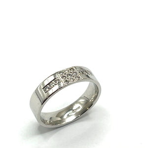 Secondhand Platinum and Diamond Ring