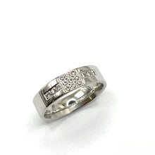 Load image into Gallery viewer, Secondhand Platinum and Diamond Ring
