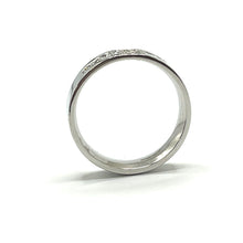 Load image into Gallery viewer, Secondhand Platinum and Diamond Ring
