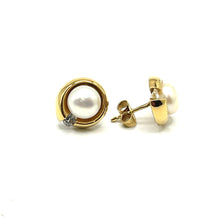 Load image into Gallery viewer, Secondhand 18ct Gold Pearl Earrings
