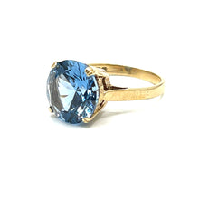 Load image into Gallery viewer, Secondhand Synthetic Spinel Ring
