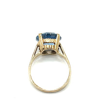 Load image into Gallery viewer, Secondhand Synthetic Spinel Ring
