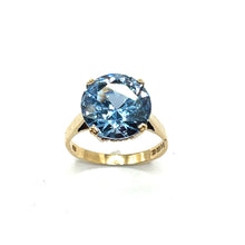 Load image into Gallery viewer, Secondhand Synthetic Spinel Ring
