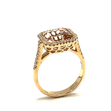 Load image into Gallery viewer, Secondhand Morganite and Diamond Ring
