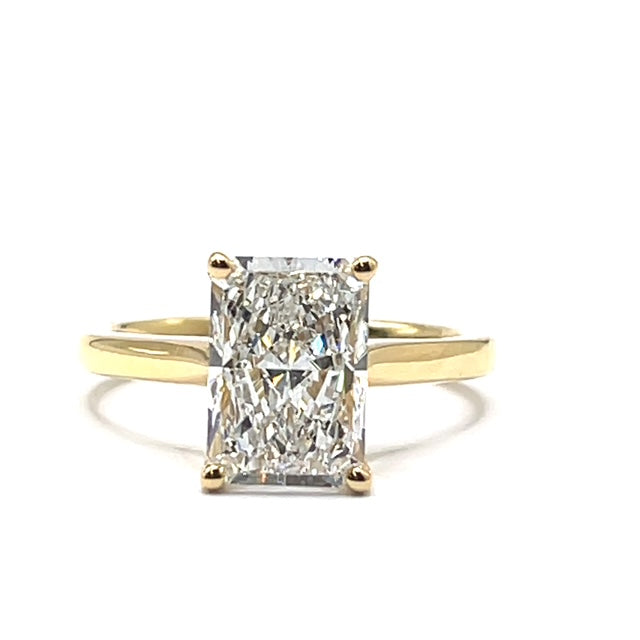 18ct Gold Lab Grown Radiant Cut Diamond Ring - 3ct