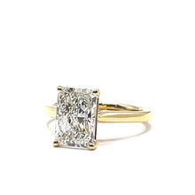 Load image into Gallery viewer, 18ct Gold Lab Grown Radiant Cut Diamond Ring - 3ct
