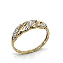Load image into Gallery viewer, Secondhand 9ct Gold Cubic Zirconia Ring
