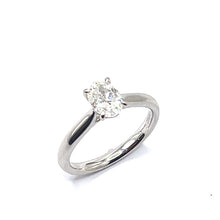 Load image into Gallery viewer, Platinum 1.00ct Oval Natural Diamond Ring
