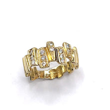 Load image into Gallery viewer, Secondhand Cubic Zirconia Vintage Abstract Ring
