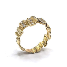 Load image into Gallery viewer, Secondhand Cubic Zirconia Vintage Abstract Ring
