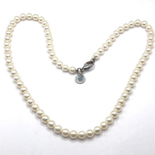 Load image into Gallery viewer, Secondhand Tiffany and Co Pearl Necklace

