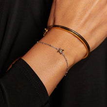 Load image into Gallery viewer, Hot Diamonds Coupled Two Tone Kiss Bracelet
