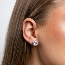 Load image into Gallery viewer, Diamonfire cubic Zirconia Oval Halo Stud Earrings
