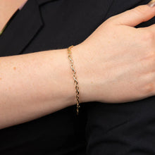 Load image into Gallery viewer, 9ct Gold Infinity Link Bracelet
