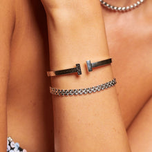Load image into Gallery viewer, Hot Diamond Hammered T Bangle
