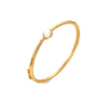 Load image into Gallery viewer, Hot Diamonds Gold Edit Calm Mother Of Pearl Bracelet
