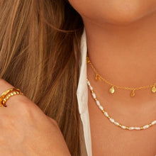Load image into Gallery viewer, Hot Diamonds Gold Edit Calm Pearl Necklace
