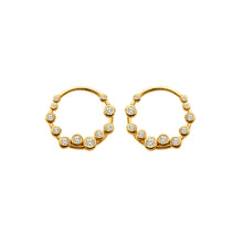 Load image into Gallery viewer, Hot Diamonds Gold Edit Tender Wreath Earrings
