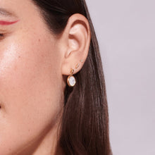 Load image into Gallery viewer, Hot Diamond Jac Jossa White Topaz Graduated Stud Earrings
