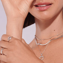 Load image into Gallery viewer, Hot Diamonds Oval intermittent Silver chain
