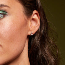 Load image into Gallery viewer, Hot Diamonds Silver Selene Stud Earrings
