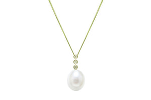 18ct Gold Pearl & Diamond Necklace