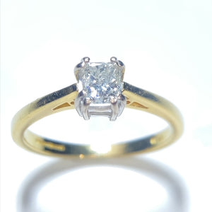 Secondhand 18ct Gold Radiant Cut Diamond Solitaire Ring