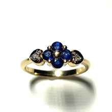 Load image into Gallery viewer, Secondhand 14ct Gold Sapphire Flower Ring
