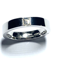 Load image into Gallery viewer, 18ct White Gold Chunky Band with Baguette Cut Diamond
