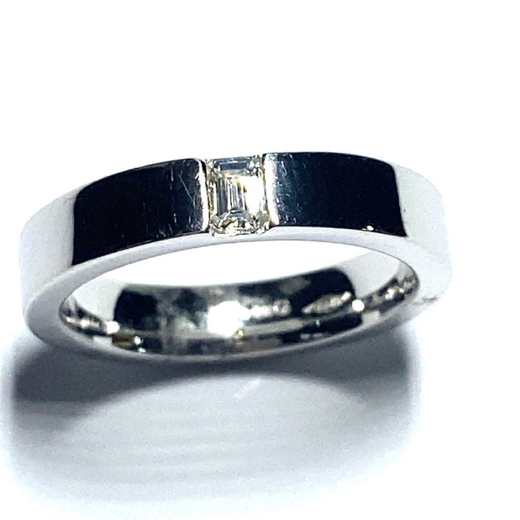 18ct White Gold Chunky Band with Baguette Cut Diamond