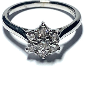 18ct White Gold Diamond Daisy Cluster Ring