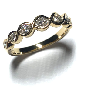 18ct Gold and Diamond Wave Ring