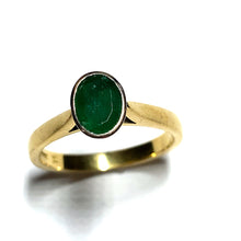 Load image into Gallery viewer, Secondhand 18ct Gold Emerald Solitaire Ring
