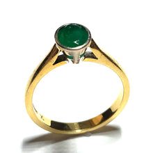 Load image into Gallery viewer, Secondhand 18ct Gold Emerald Solitaire Ring
