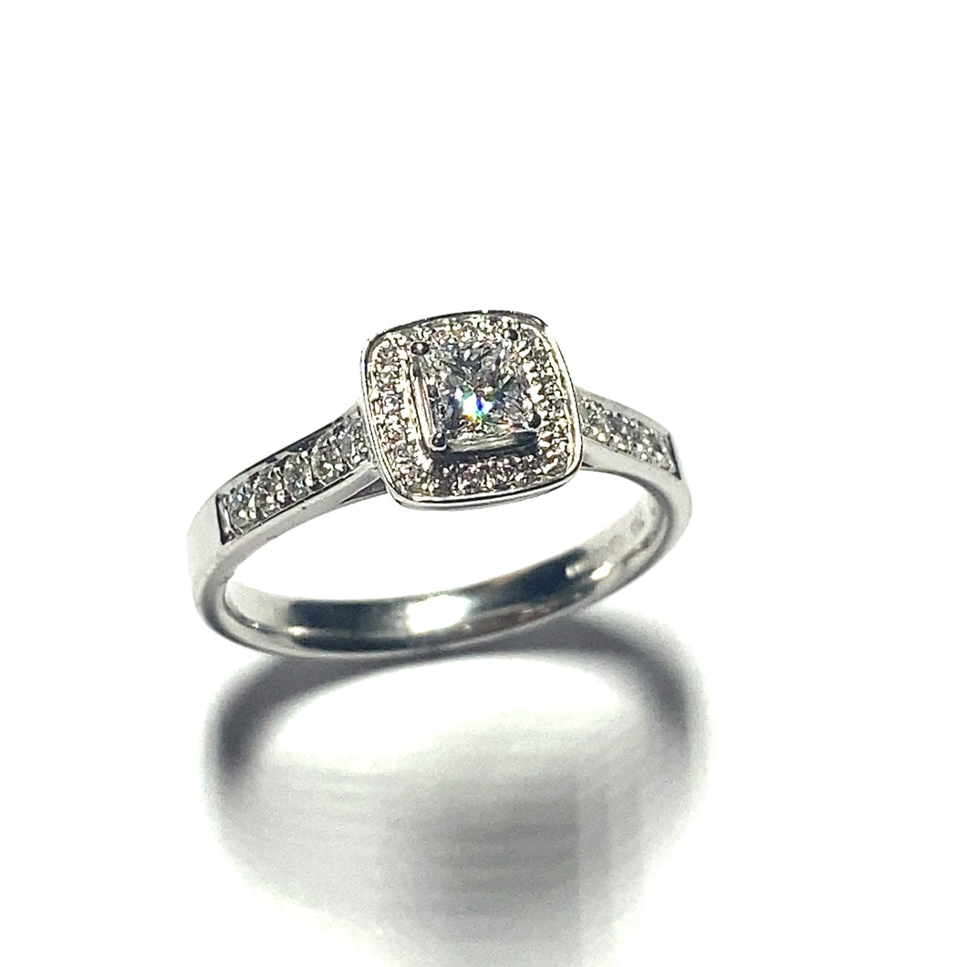 18ct White Gold Princess Cut Diamond Halo Ring