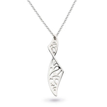 Load image into Gallery viewer, Kit Heath Blossom Flourish Twist pendant
