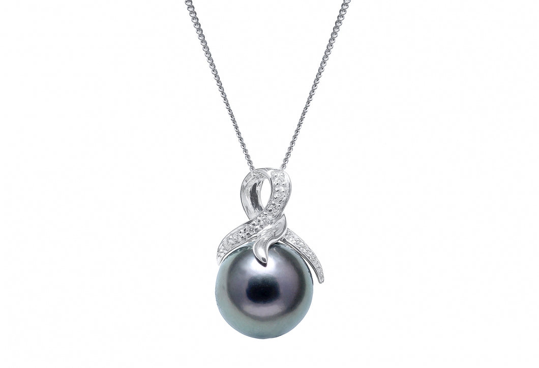 18ct White Gold Tahitian Pearl & Diamond Pendant with Chain