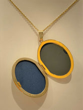 Load image into Gallery viewer, Secondhand 9ct Gold Oval Flower Engraved Locket Necklace

