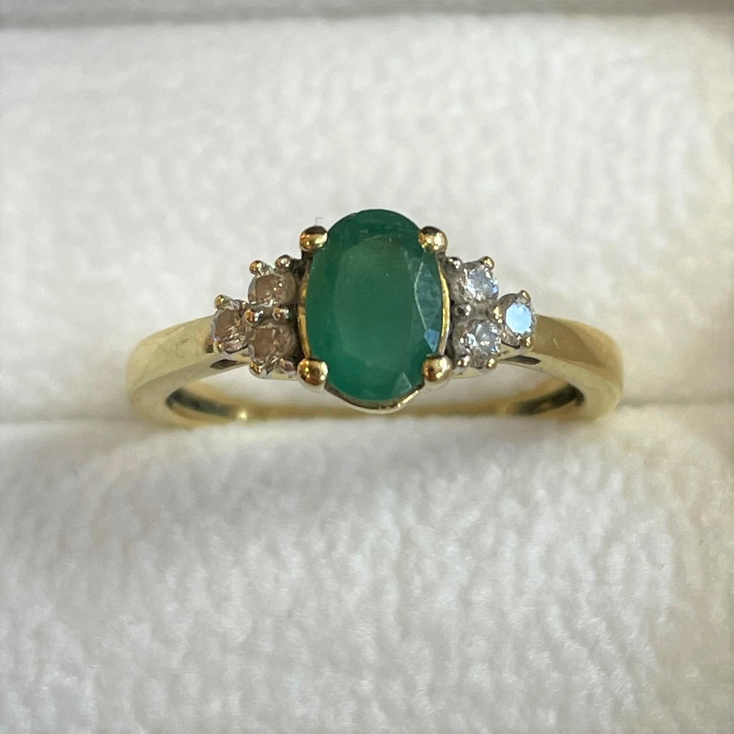 Secondhand 18ct Gold Emerald and Diamond Ring