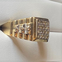 Load image into Gallery viewer, Secondhand Diamond Signet Ring
