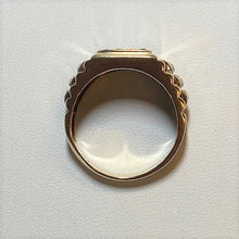 Load image into Gallery viewer, Secondhand Diamond Signet Ring

