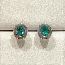 Load image into Gallery viewer, Secondhand Emerald Earrings
